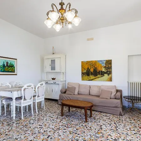 Cozy In Monte Santangelo With Kitchen Nyaraló Monte SantʼAngelo