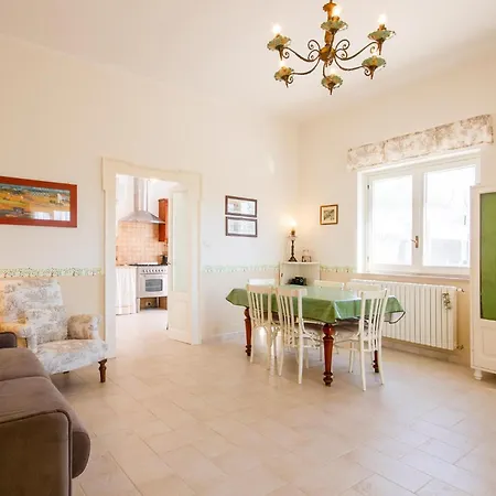Nyaraló Cozy In Monte Santangelo With Kitchen *