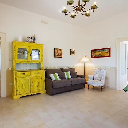 Cozy In Monte Santangelo With Kitchen Nyaraló