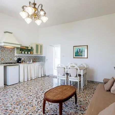 Cozy In Monte Santangelo With Kitchen